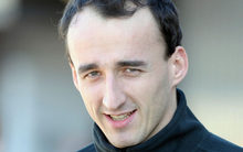 Kubica újabb balesete, megint a szalagkorlát állította meg - videó